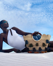 Load image into Gallery viewer, Aaks - Scallop Tote Bag