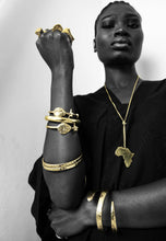 Load image into Gallery viewer, Adele Dejak - Ashanti bracelet