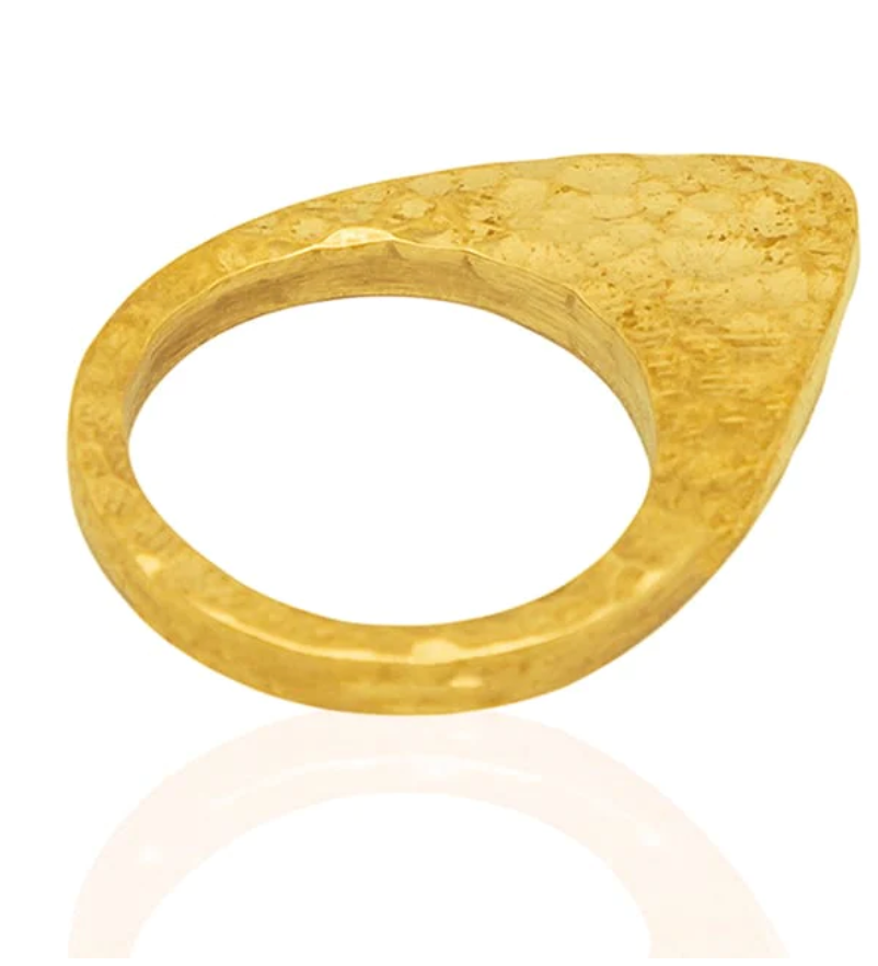 Adele Dejak Aminia Ring