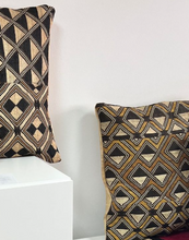 Load image into Gallery viewer, Kilubukila Kuba and raffia pillowcases