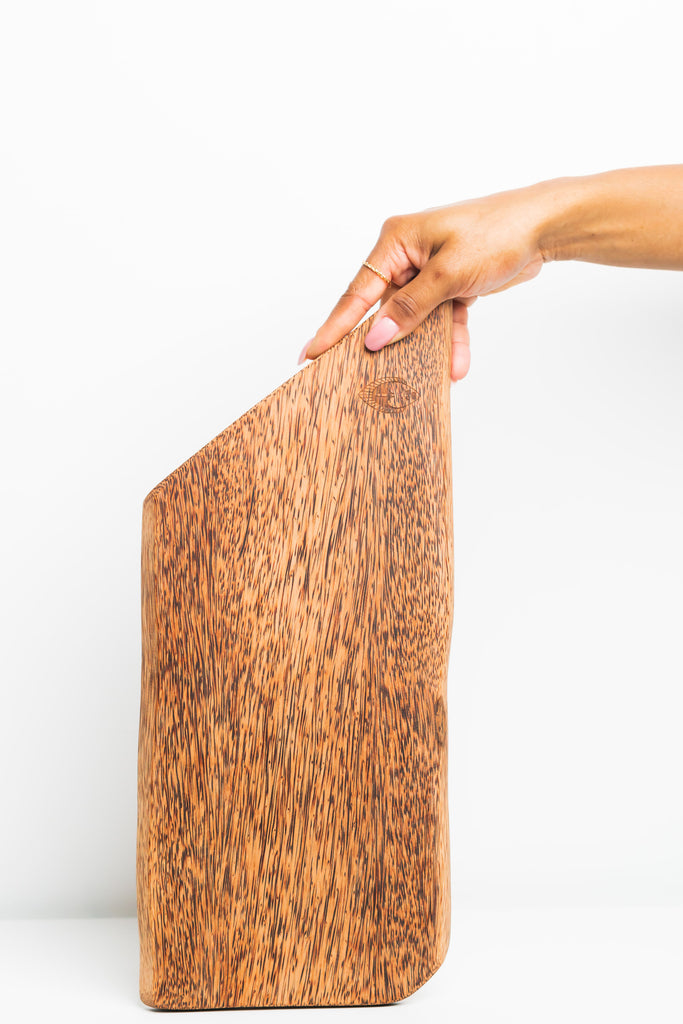 Planche-à-découper-bois-de-coco-LittleAfrica