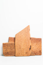 Load image into Gallery viewer, Planche-à-découper-bois-de-coco-LittleAfrica