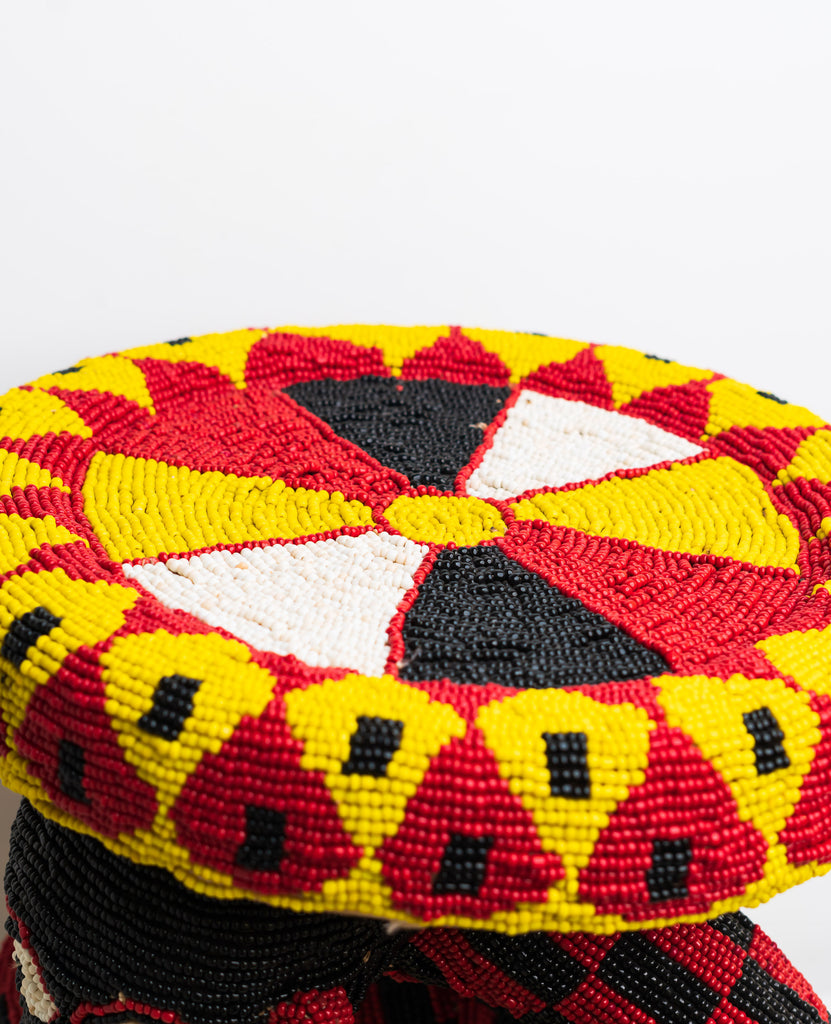 Tabouret-perle-Bamileke-Cameroun-LittleAfrica
