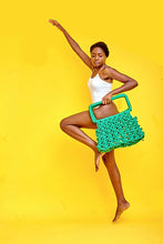 Load image into Gallery viewer, VANHUVAMWE-MaTshumaStatementClutch-Sac-vert-Mode-LittleAfrica