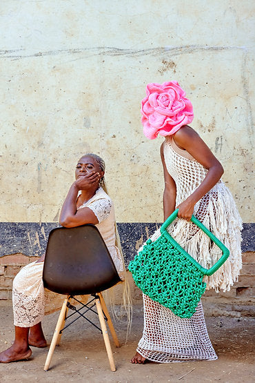 VANHUVAMWE-MaTshumaStatementClutch-Sac-vert-Mode3-LittleAfrica