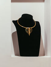 Cargar imagen en el visor de la galería, JIAMINI KENYA- Tembo Mask Collar