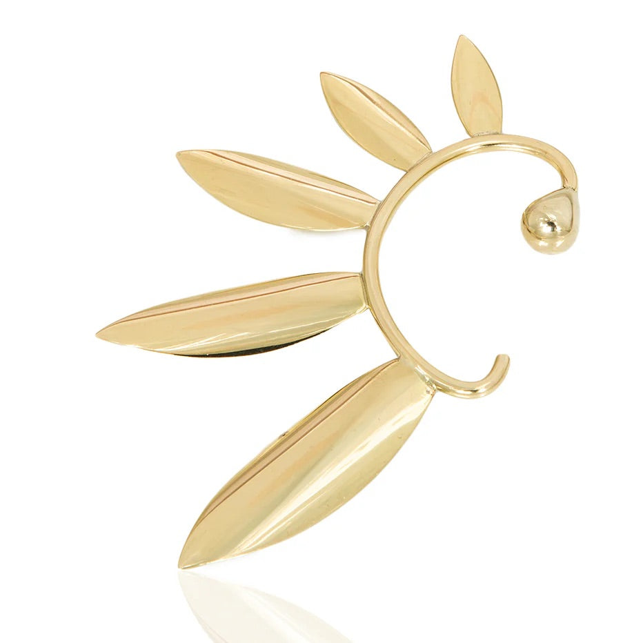 Adele Dejak - Lola Earcuff