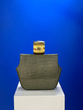 Carregar imagem no visualizador da galeria, Wax Feel Creative - Wuna bag