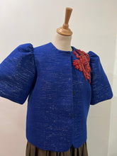 Charger l'image dans la galerie, MaaRa - Veste Fugu en pagne tissé et broderie