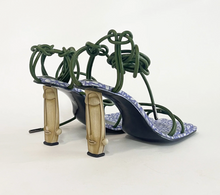 Laden Sie das Bild in den Galerie-Viewer, OMÔL - DIE TOTEM 1.1 SANDALEN
