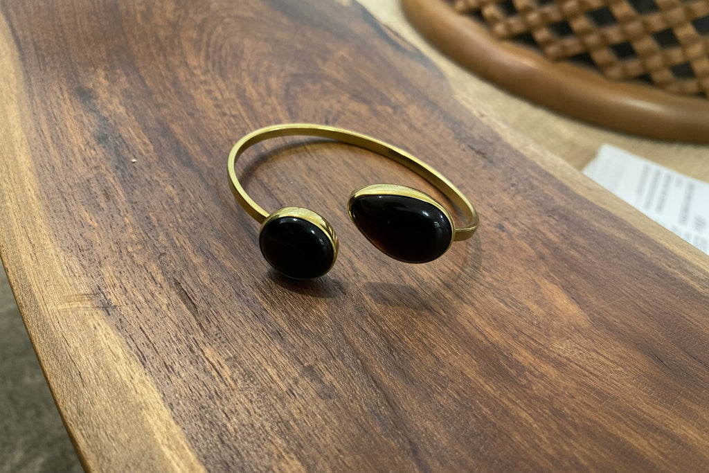 Handgefertigte Armbänder