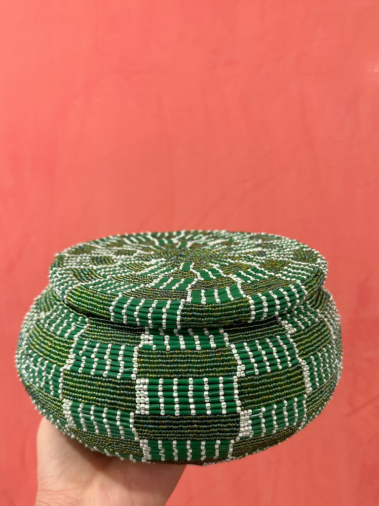 Gacha Foundation – Große Perlenbox mit Deckel, mehrfarbig, L