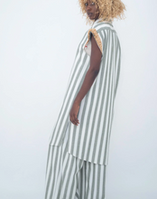 Laden Sie das Bild in den Galerie-Viewer, Laurence Airline- Langes Hemd Raphia